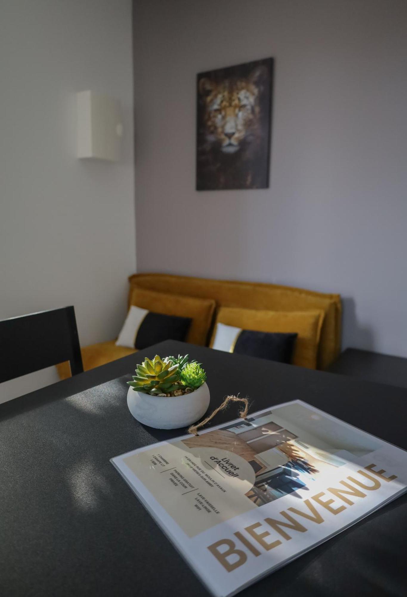 Le Westy 2 Apartamento Hieres-Sur-Amby Exterior foto
